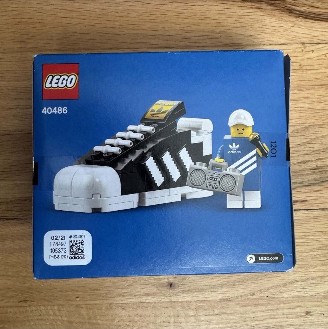 LEGO adidas Originals Superstar 40486 Complete Set 92 Pieces with Minifigure