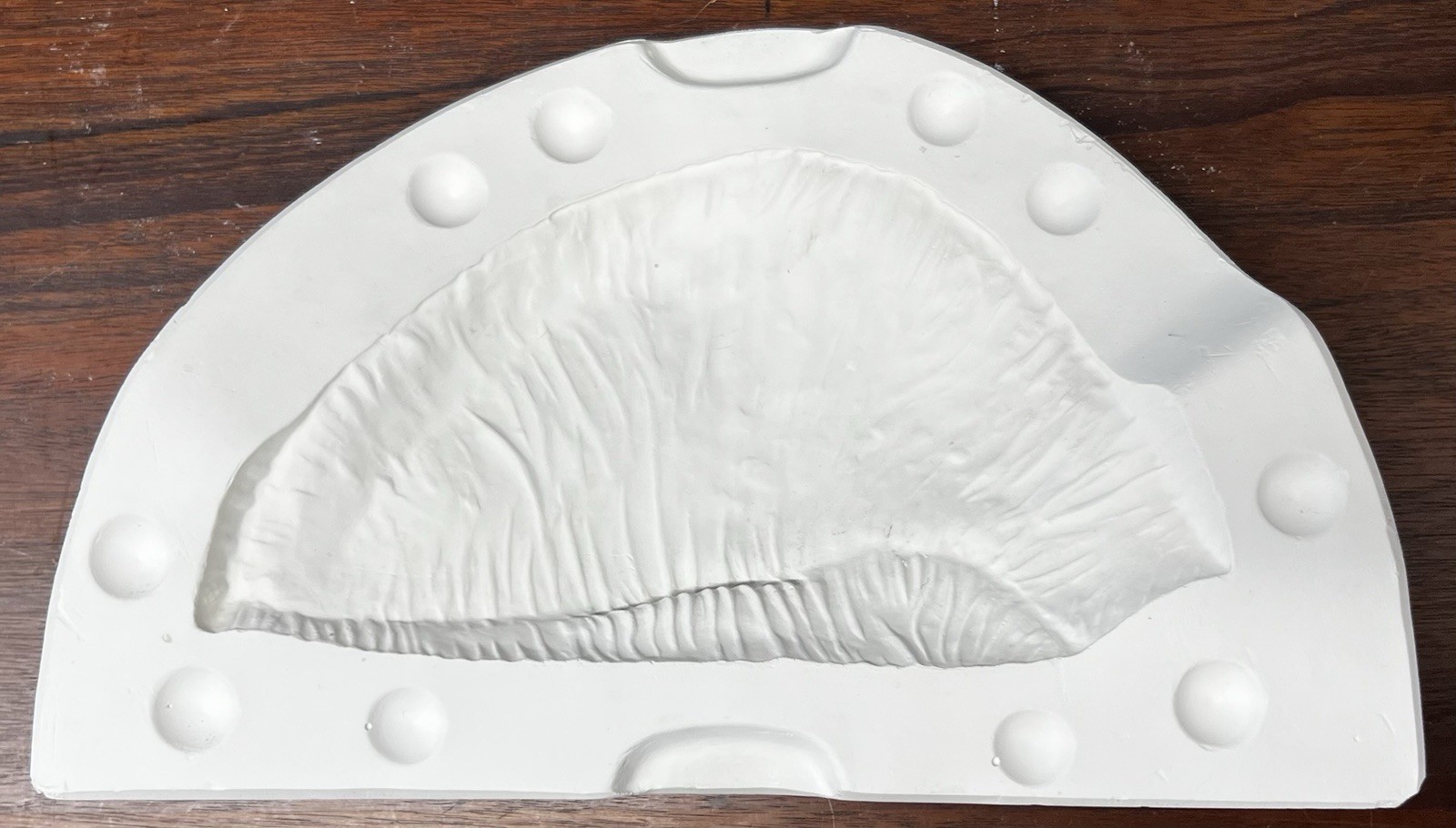 arnel’s Slip Casting Mold #497 Big  9.5” Long Leaf