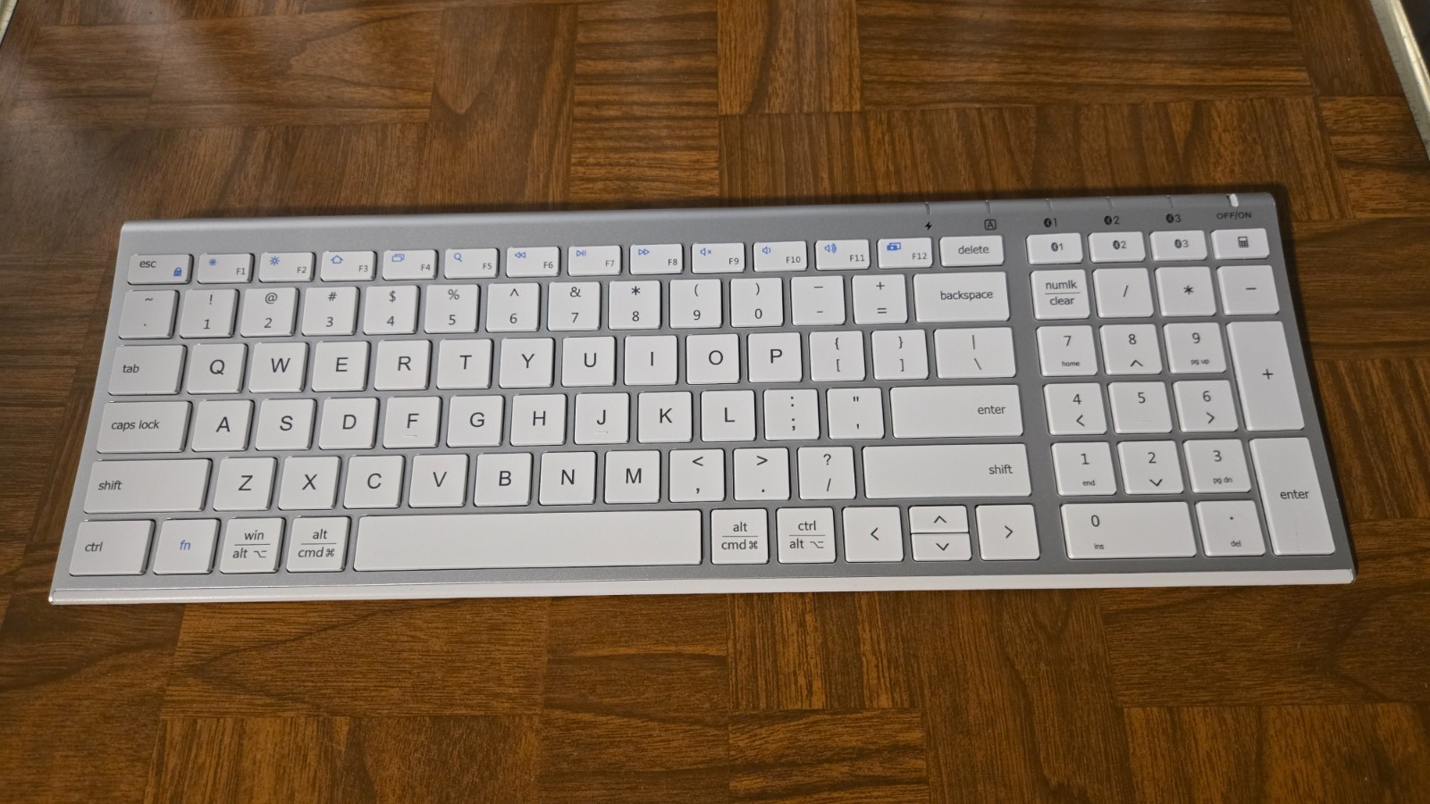 iClever IC-BK10 Bluetooth Universal Ultra-thin Keyboard - White