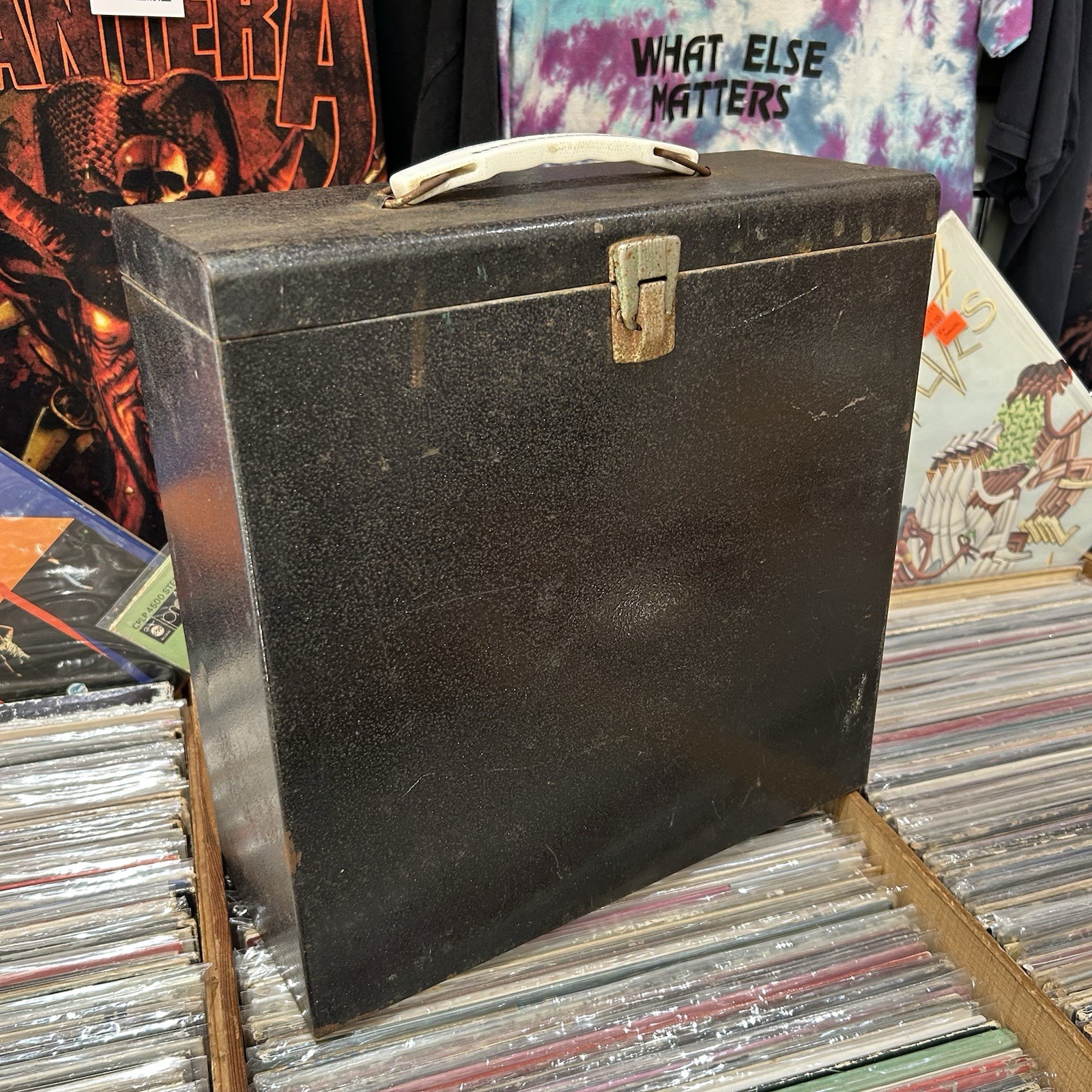 Vintage Metal 12" Vinyl Record Storage Carry Case Black W/ White Handle & Latch