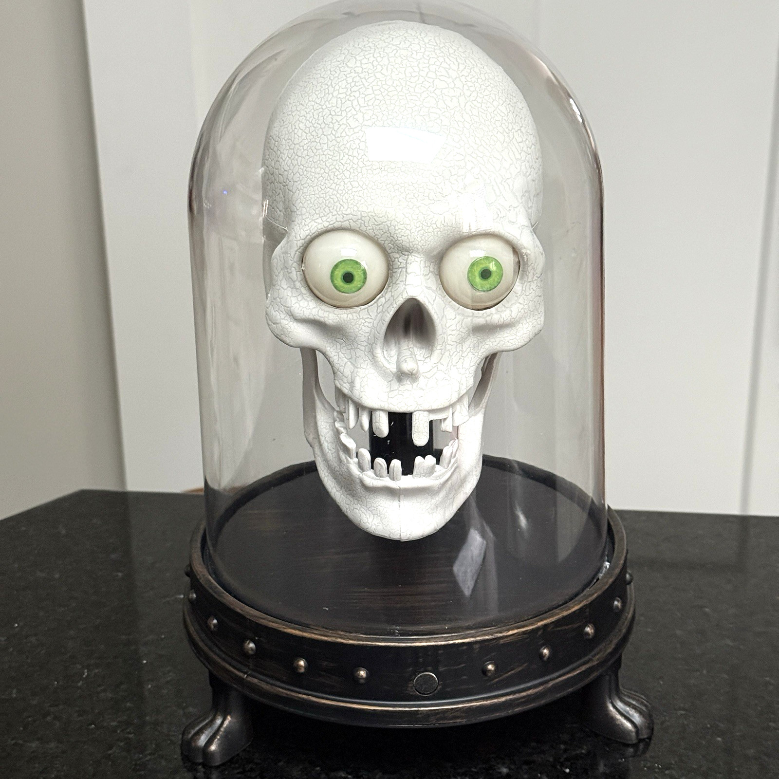 Gemmy Halloween Skull Voice Activated Repeater Eyes Light Up see VIDEO Works!