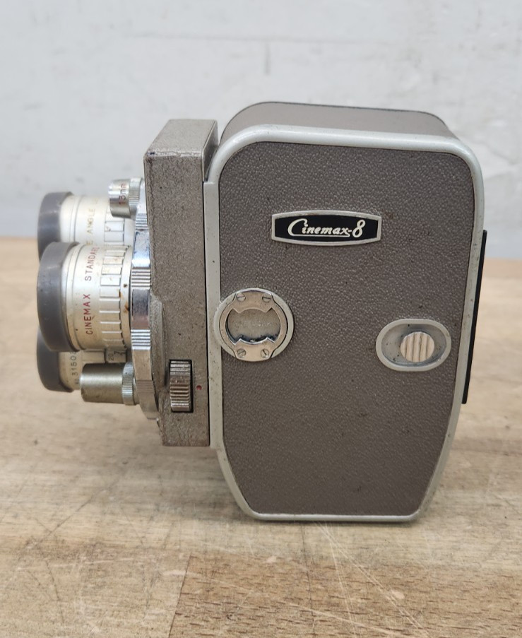 VINTAGE CINEMAX-8 TRIAUTO FILM MOVIE CAMERA