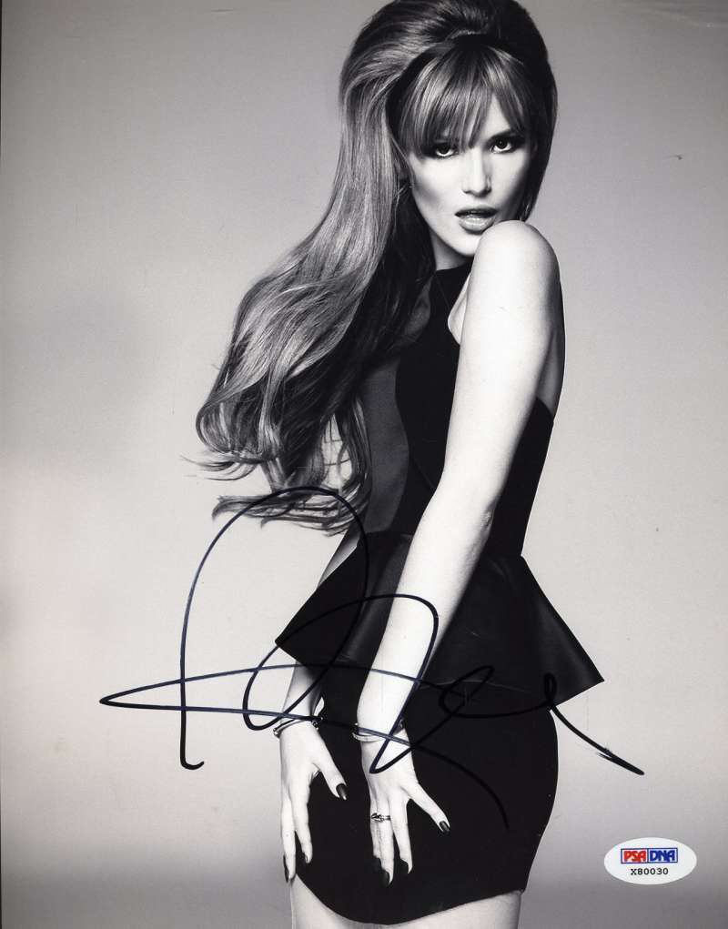 Bella Thorne Hand Signed Psa Dna Coa 8x10 Photo Autographed Authentic