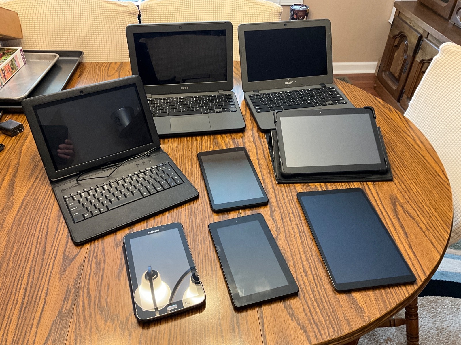 Lot of 8 tablets and Laptops Please Read Discription!!