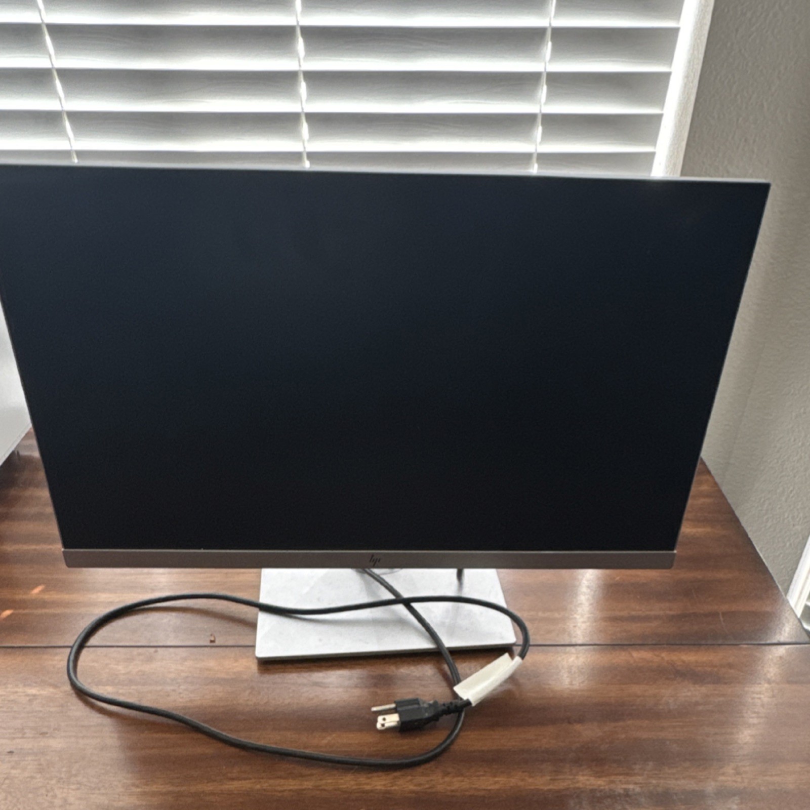 HP EliteDisplay E243 24" Monitor 1920x1080 16:9 60Hz HDMI DP VGA Silver/Black