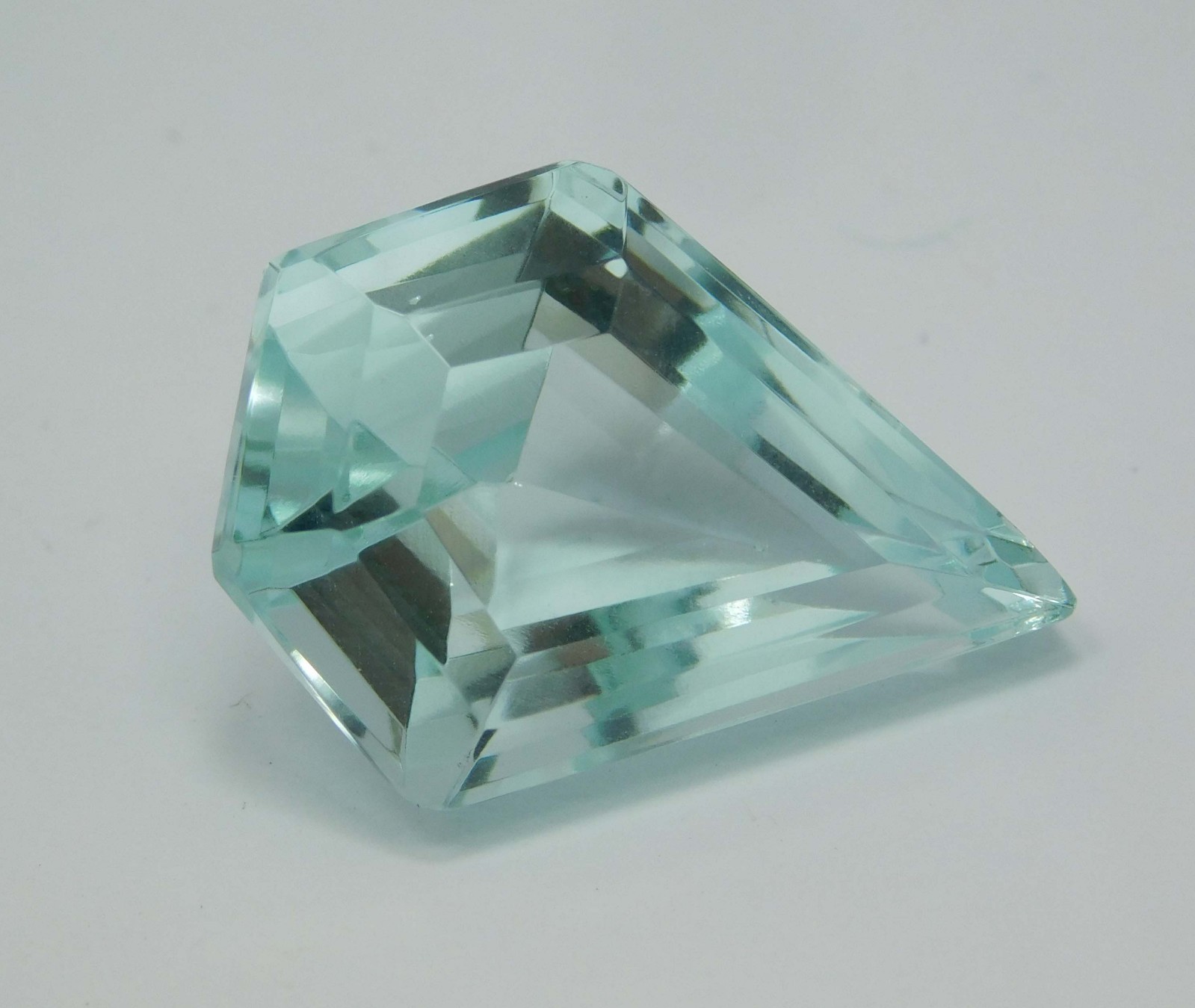 Natural Aquamarine 22.15 Ct Ocean Blue Fancy Cut Loose Gemstone A-968