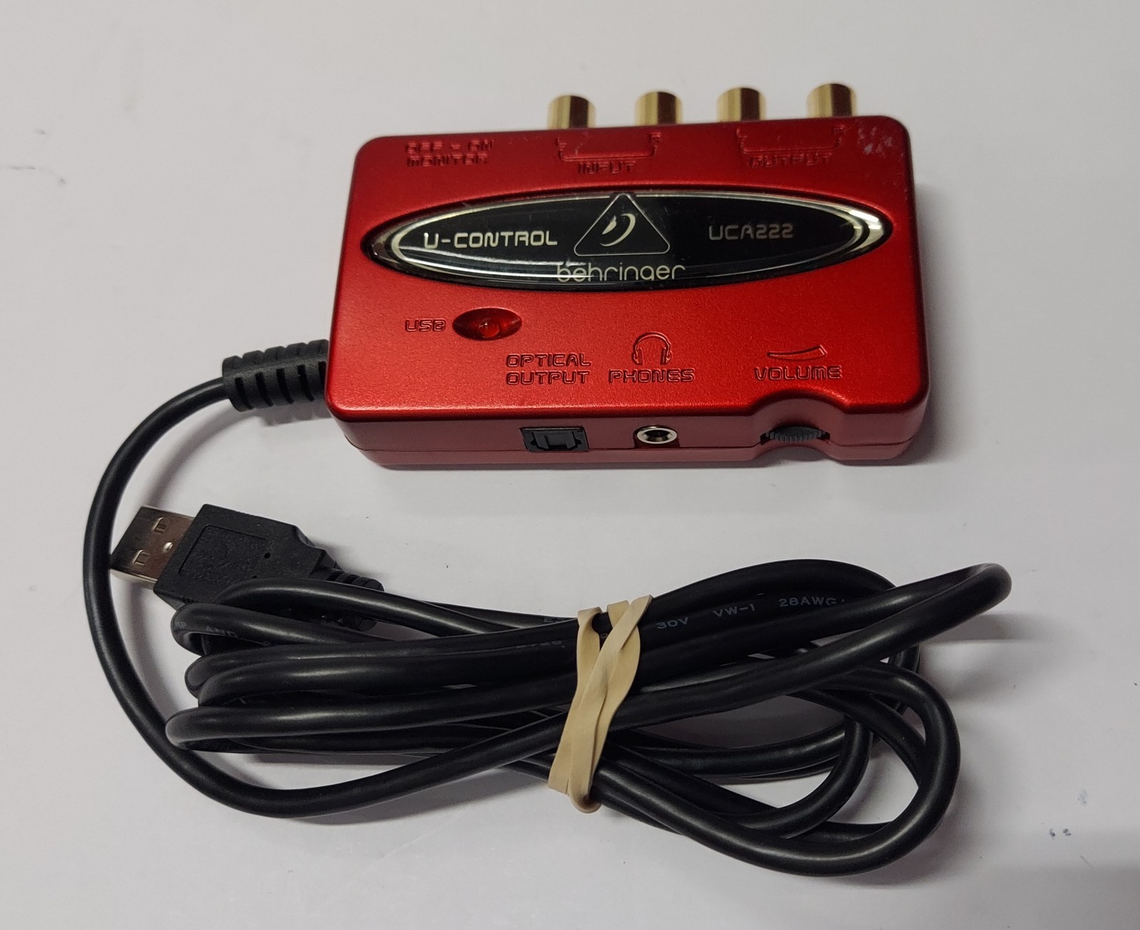 Behringer U-Control UCA202 USB Audio Interface Red 2 Ins and 2 Outs RCA and 1/8"