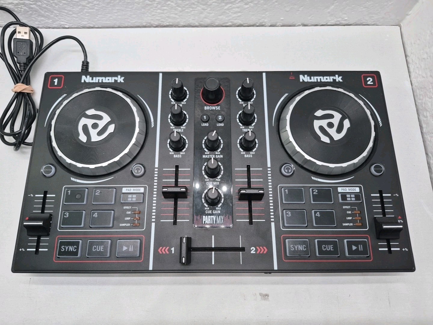 Numark PARTY MIX DJ Controller with LED Light