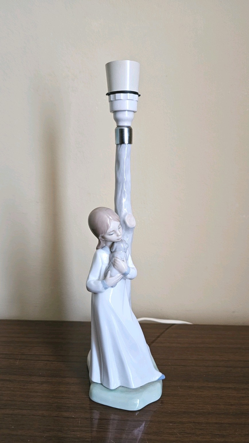 Nao Pottery tall lamp base with Girl holding a Puppy - Tested