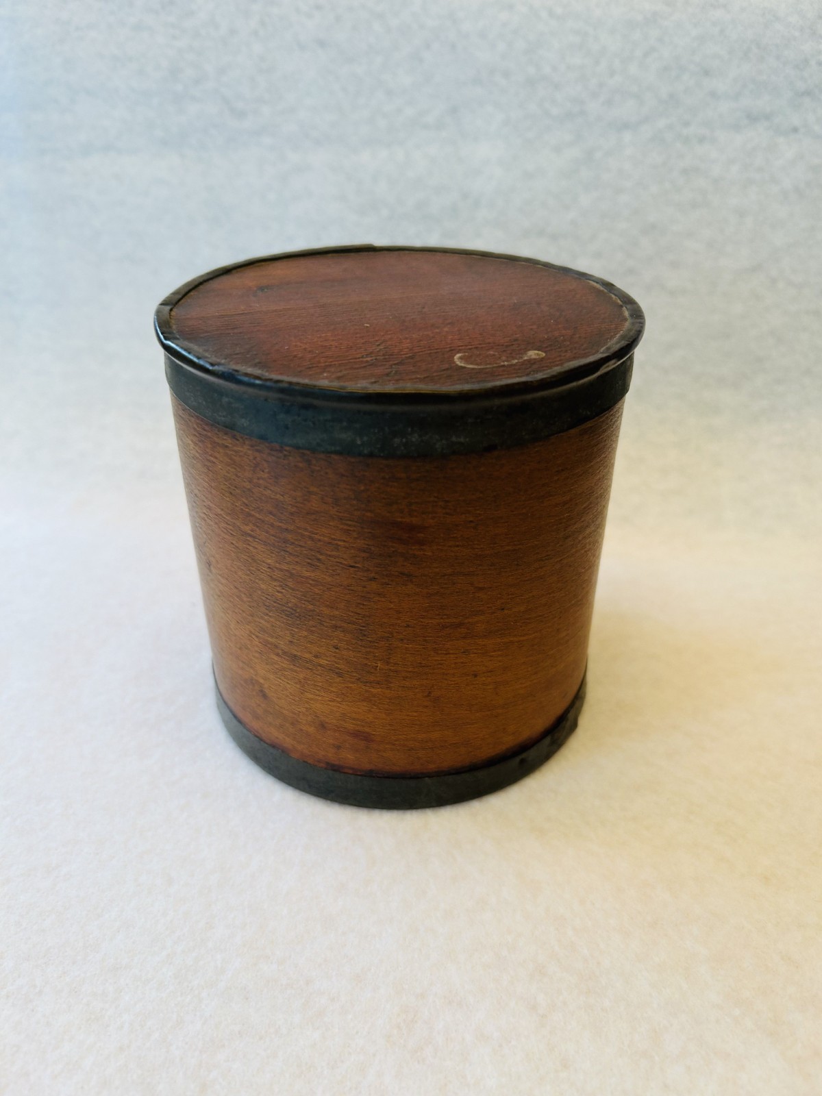 ANTIQUE PRIMITIVE PANTRY BOX -BENT WOOD METAL END HOOPS