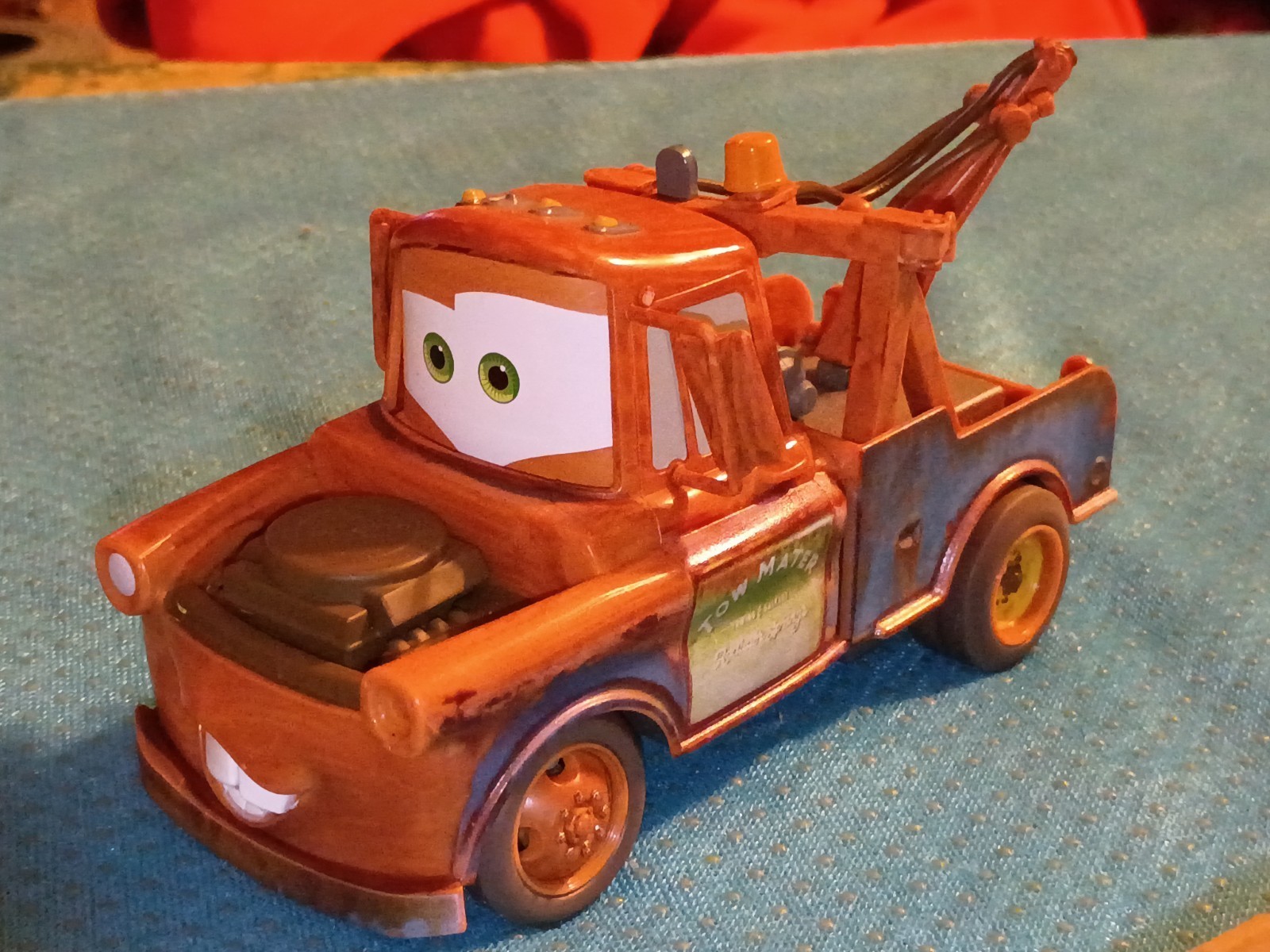 TOW MATER 6" RC TOY CAR PIXAR - Disneyland Paris EXCLUSIVE - RARE TESTED WORKING