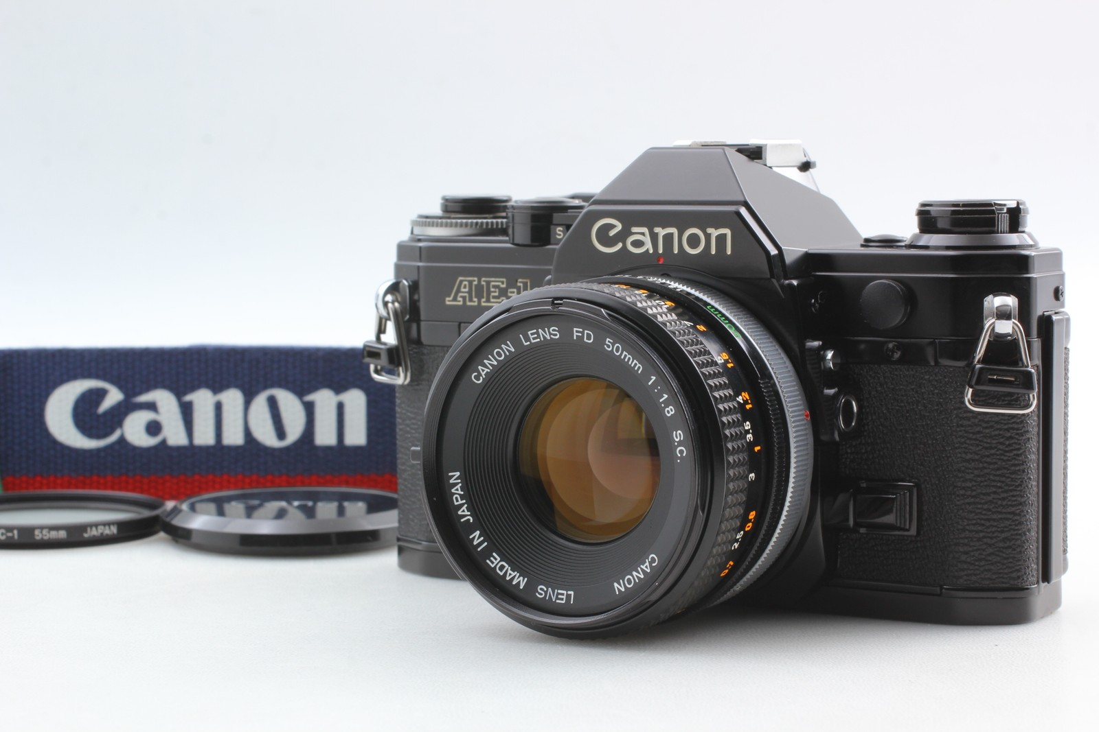 [Near MINT] Canon AE-1 Black 35mm SLR Film Camera FD 50mm F1.8 S.C. From JAPAN