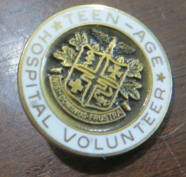 Teen Age Hospital Volunteer NISI-DOMINUS FRUSTRA NURSING MEDICAL LAPEL PIN