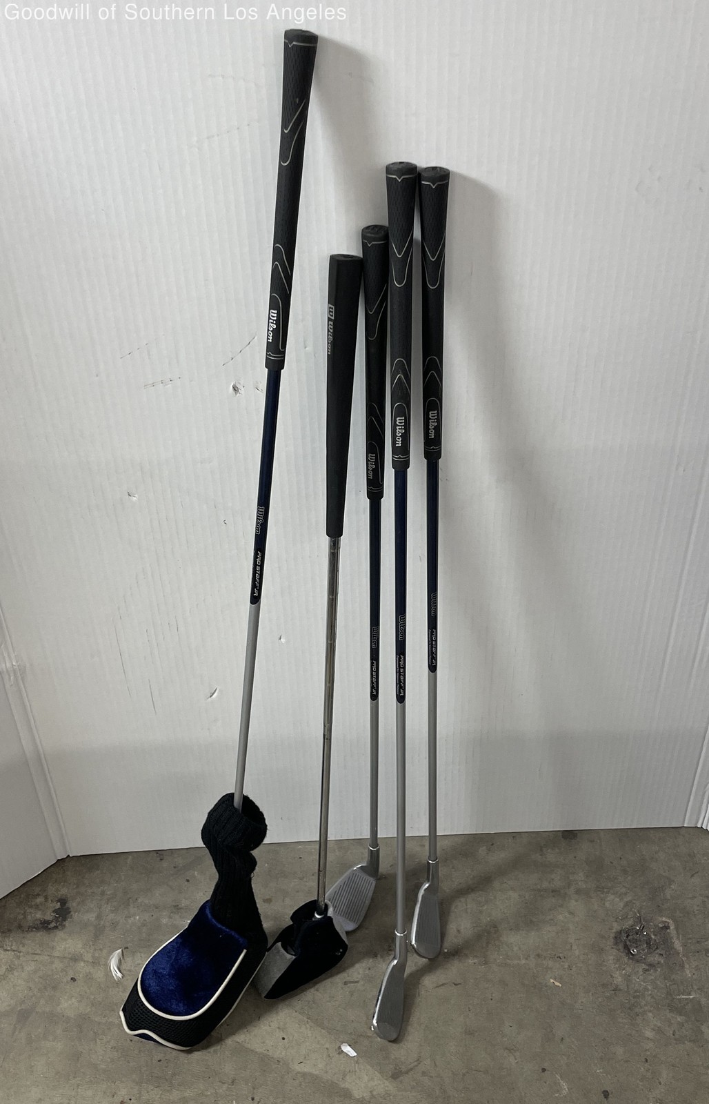 Wilson Pro Staff JR Junior 5-Piece Golf Club Set Driver Putter Irons Wedge Used