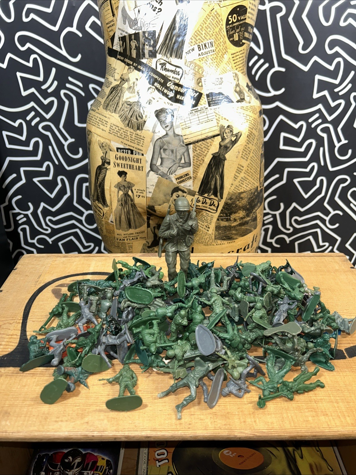 50+ Green Gray Army Men Toy Soldiers Plastic Military MIXED LOT Figures Vintage