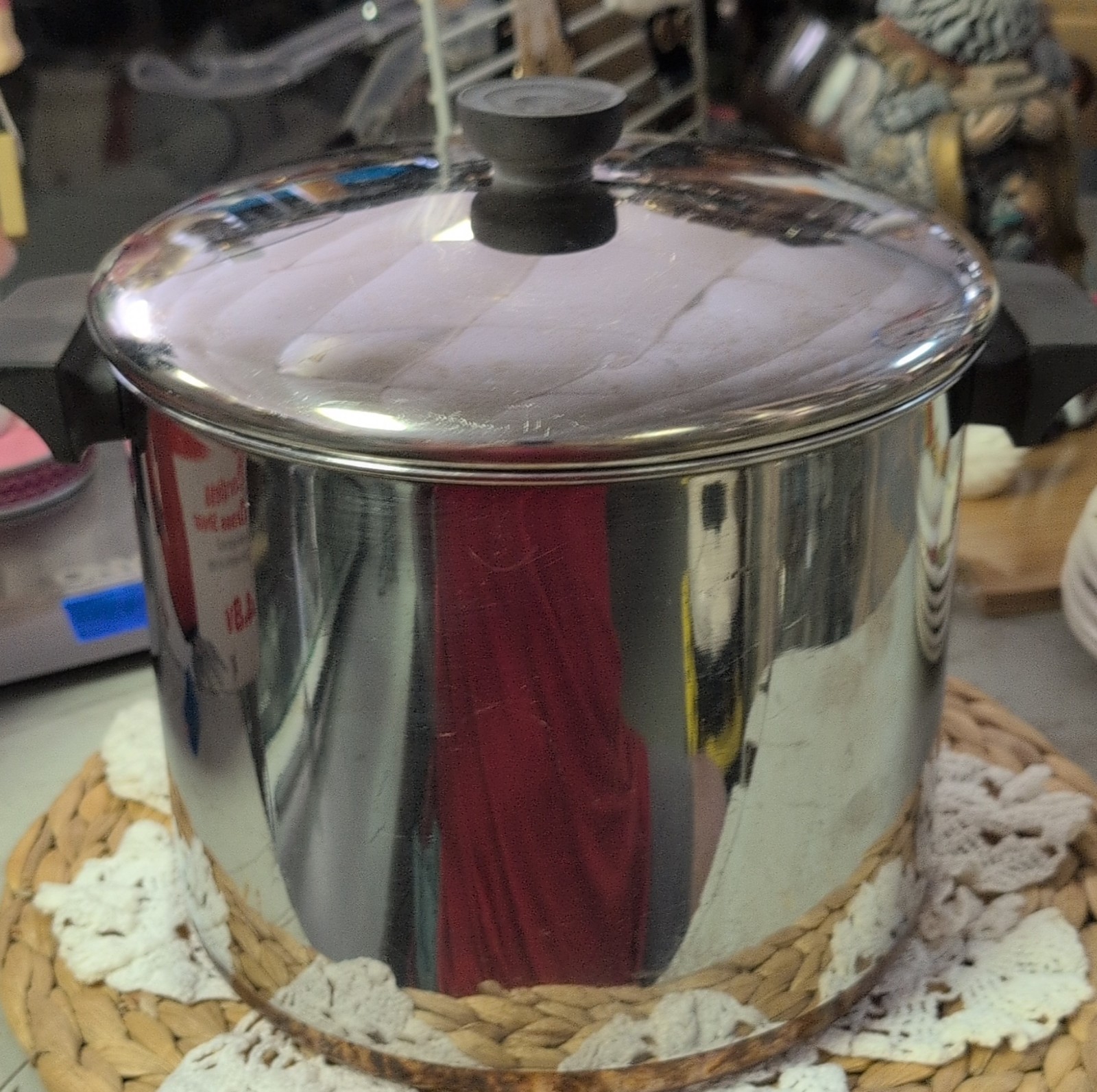 Stainless Steel Stockpot with Copper Bottom, Lid, Black Handles, Double Handle