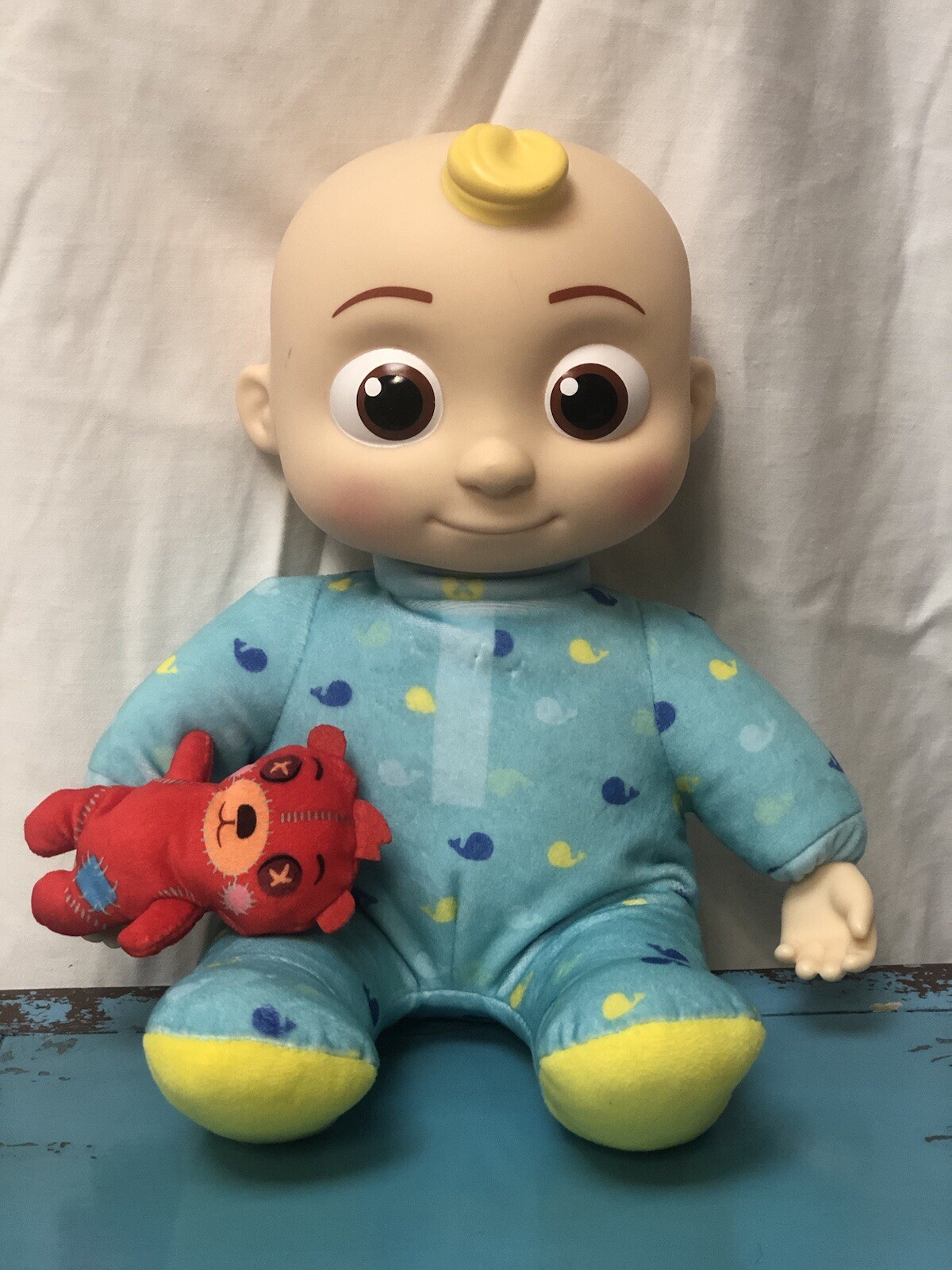 JJ Cocomelon Singing Bedtime 13” Plush 