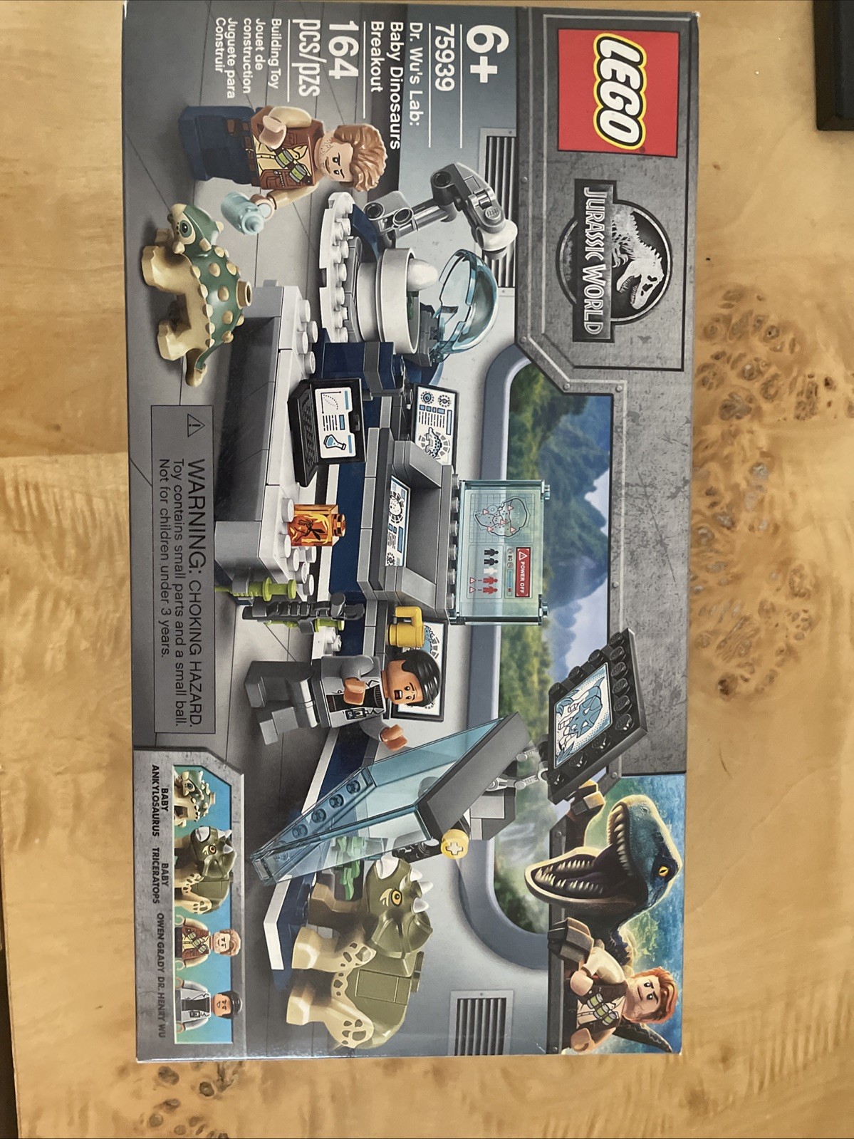 LEGO Jurassic World: Dr. Wu's Lab: Baby Dinosaurs Breakout (75939)