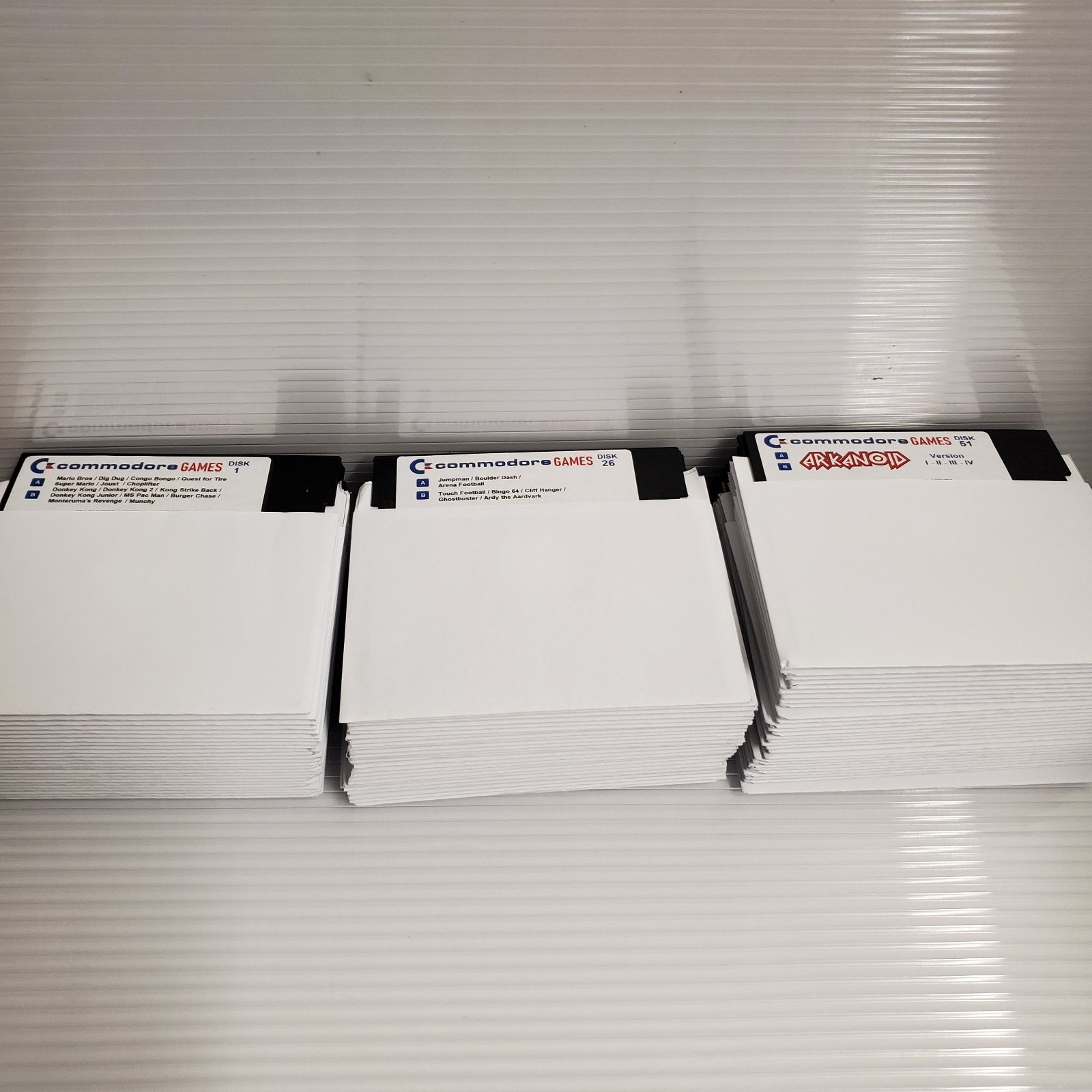 Commodore 64 / 325+ games on 78 discs Grade B lot No 10 / *READ DESCRIPTION*