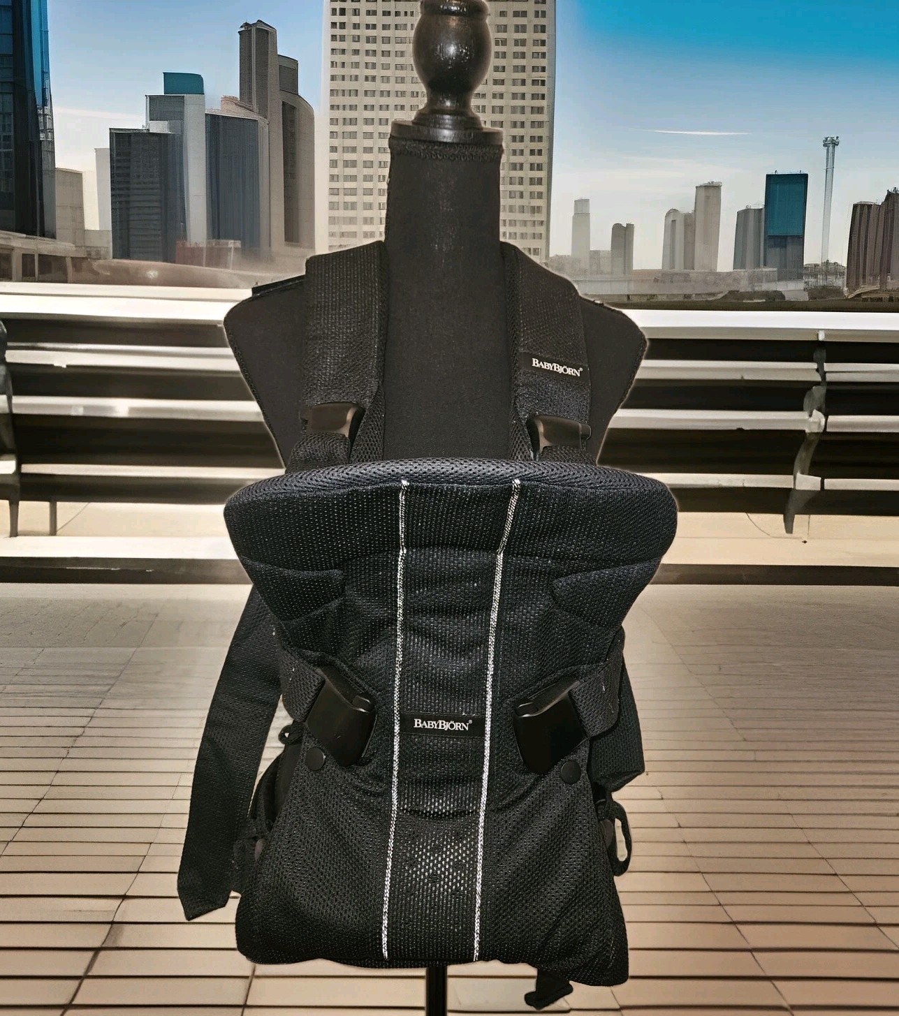 Baby Björn One Baby Carrier - Black 