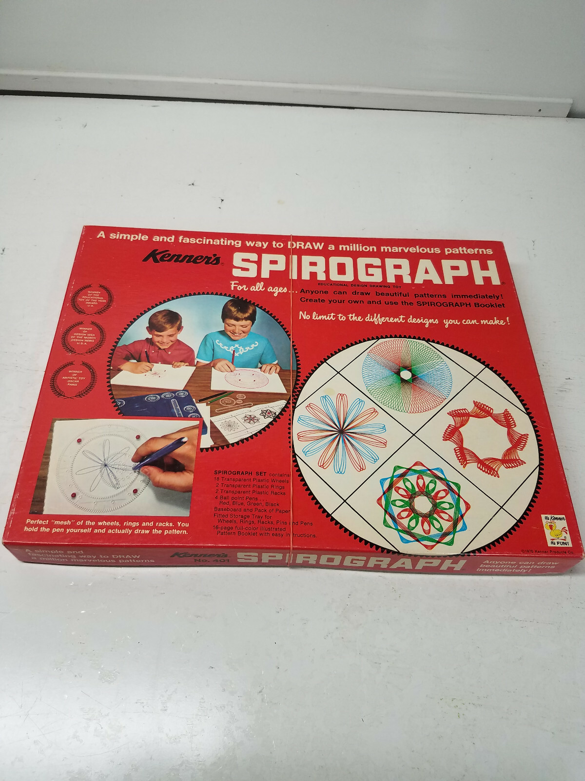 Vintage Kenner's SPIROGRAPH 1970 Drawing Set No. 401  "NICE Box"  3 pens 
