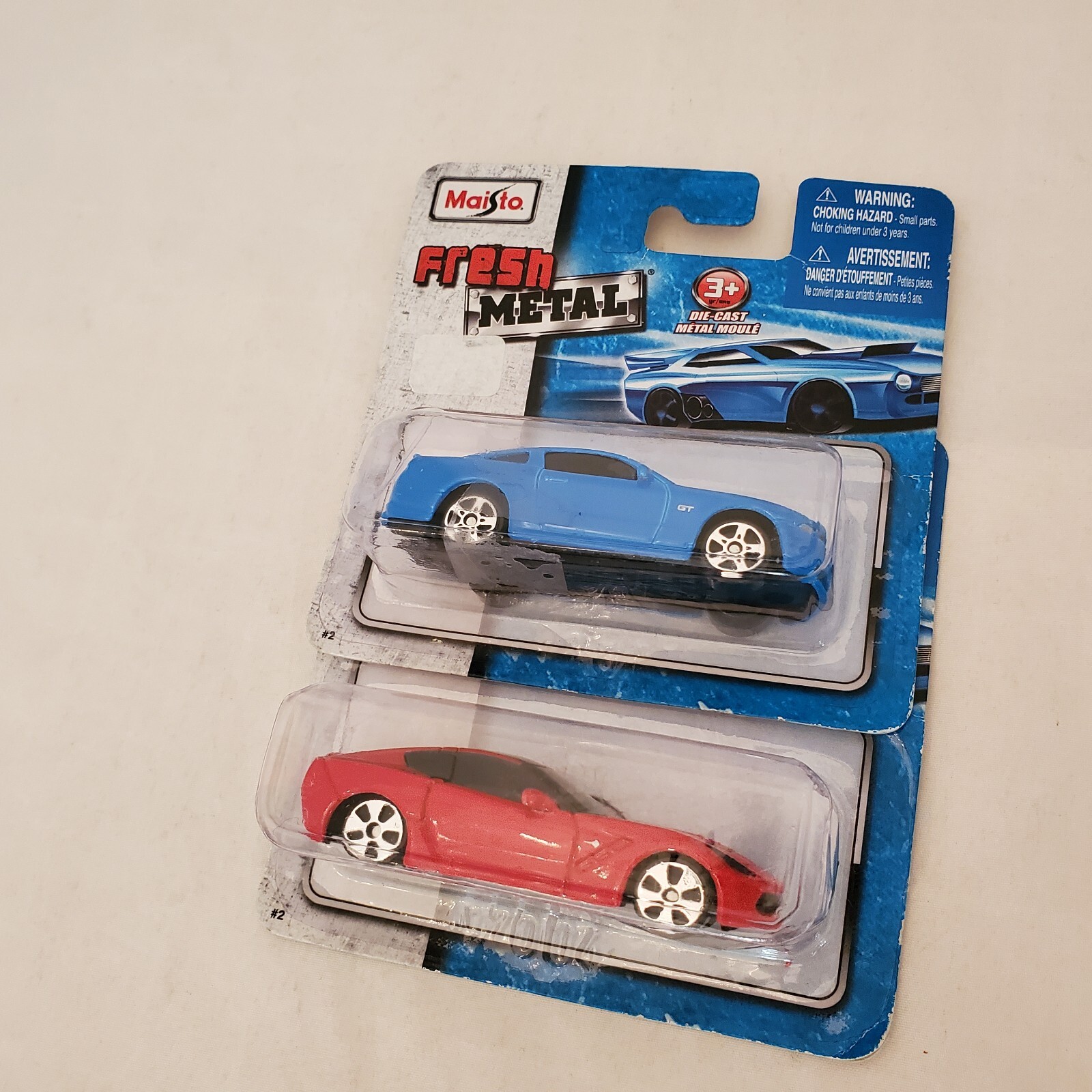 LOT 2 Maisto Fresh Metal Red 2014 Chevy Corvette Stingray 2010 Ford Mustang Red 