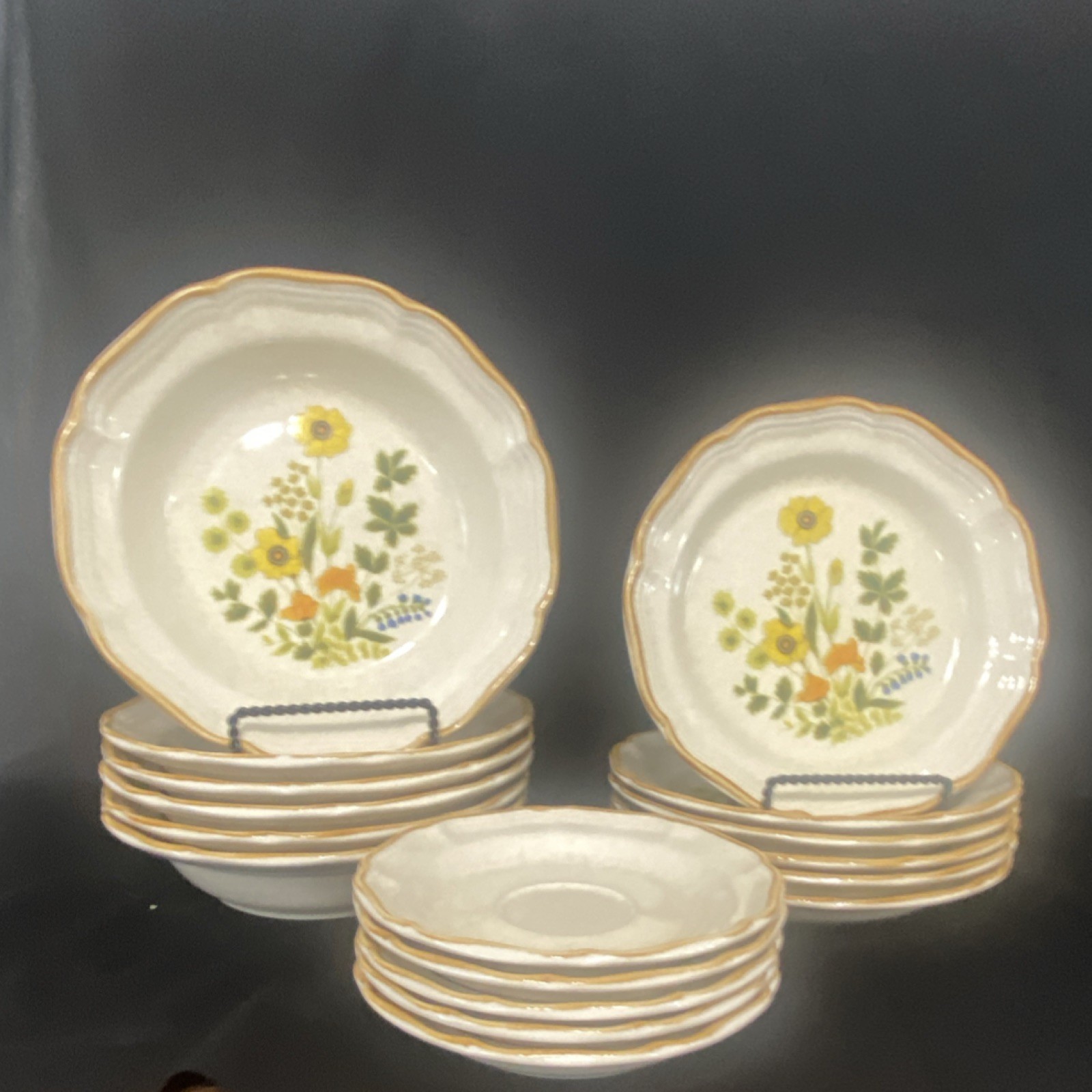 Mikasa Garden Club Fresh Floral Ceramic Soup Bowl Set EC 402 Japan. Set of 6