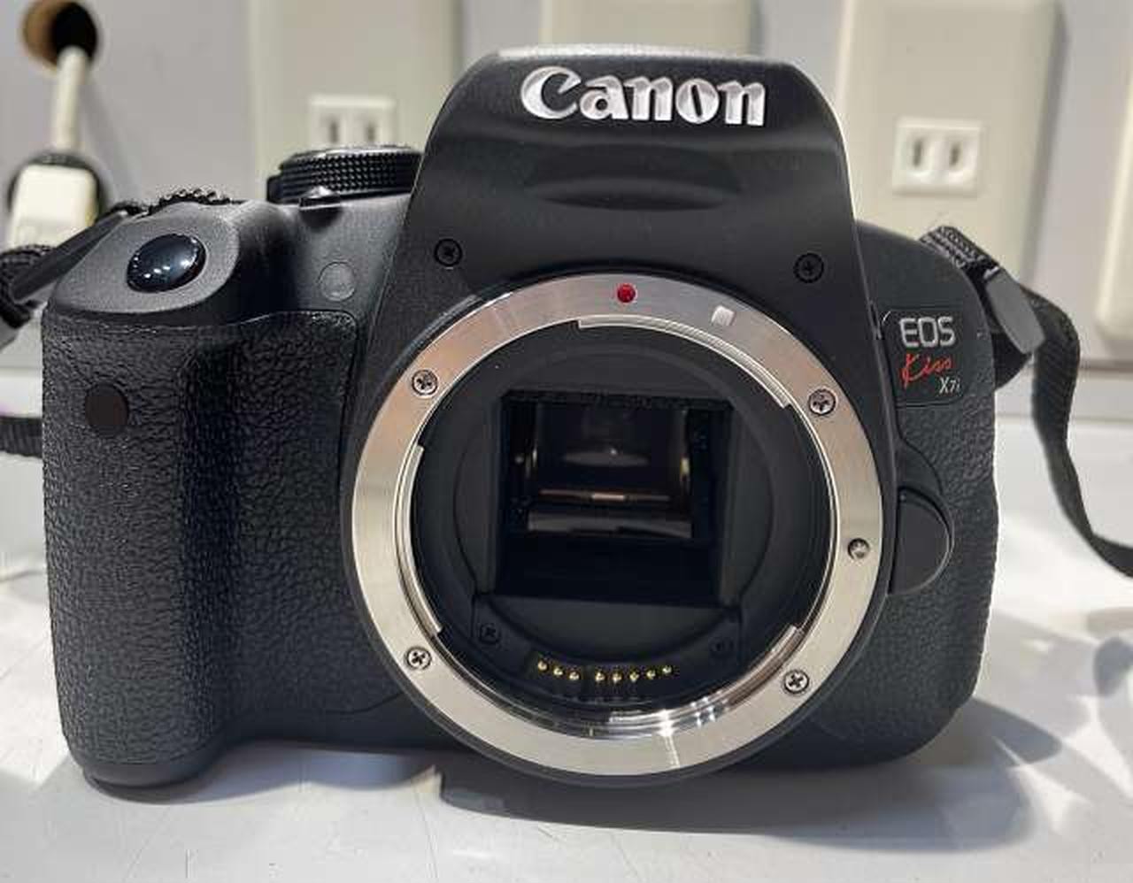 Canon EOS Kiss X7I DSLR Camera 18MP APS-C CMOS Used with Accessories From Japan
