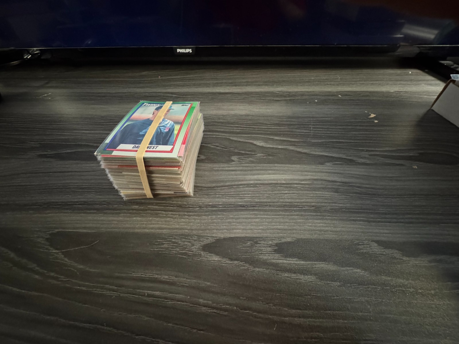 Lot of Vintage Baseball Cards(354)