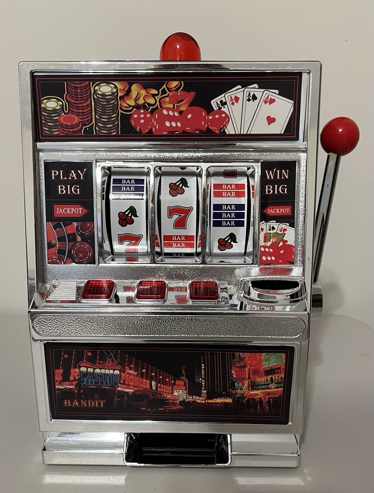 Bandit Mechanical Casino Slot Machine w/ Lever Sound Red Light Collectible Bank