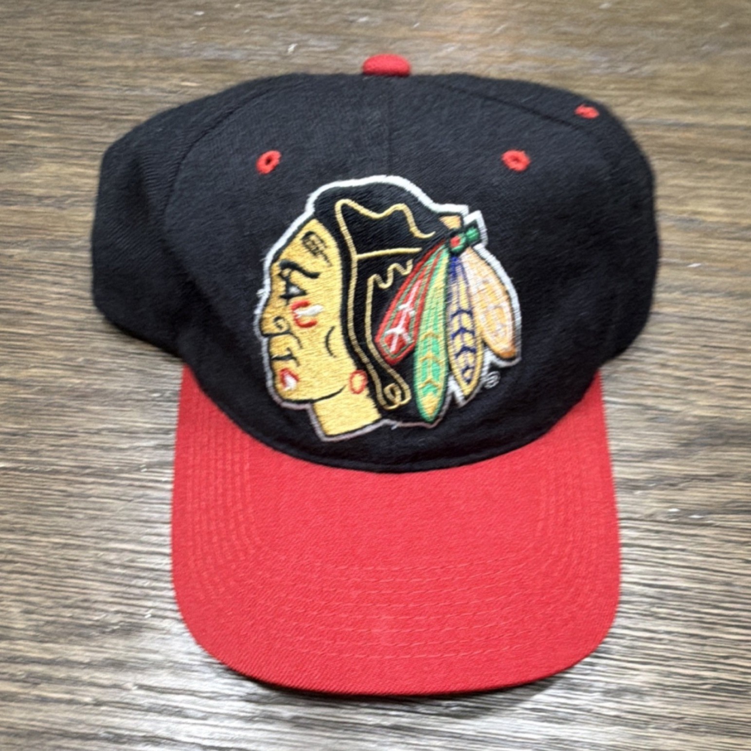 G Cap Chicago Blackhawks NHL Snapback Cap Black Red Green