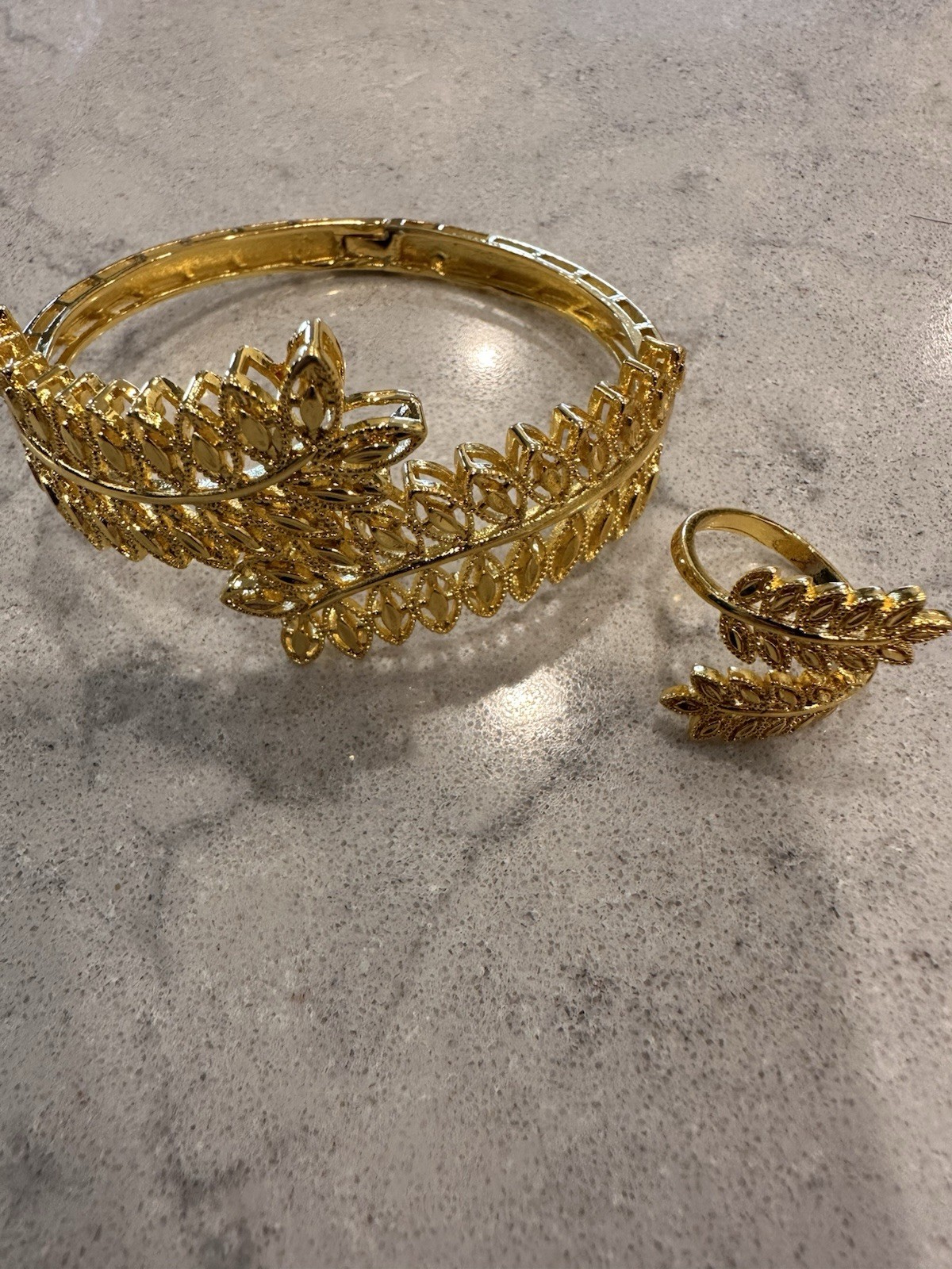 Gold Tone Fashion Bracelet Hinge Clasp Leaf Design with Matching Ring New PKG
