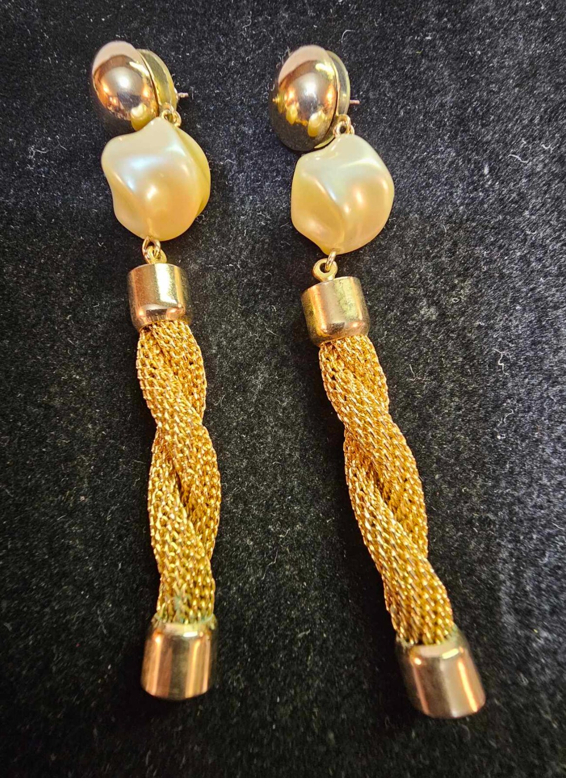 Goldtone Stud Earrings w/ Dangling Faux Pearl & Mesh Twisted Long 3.5"- S60