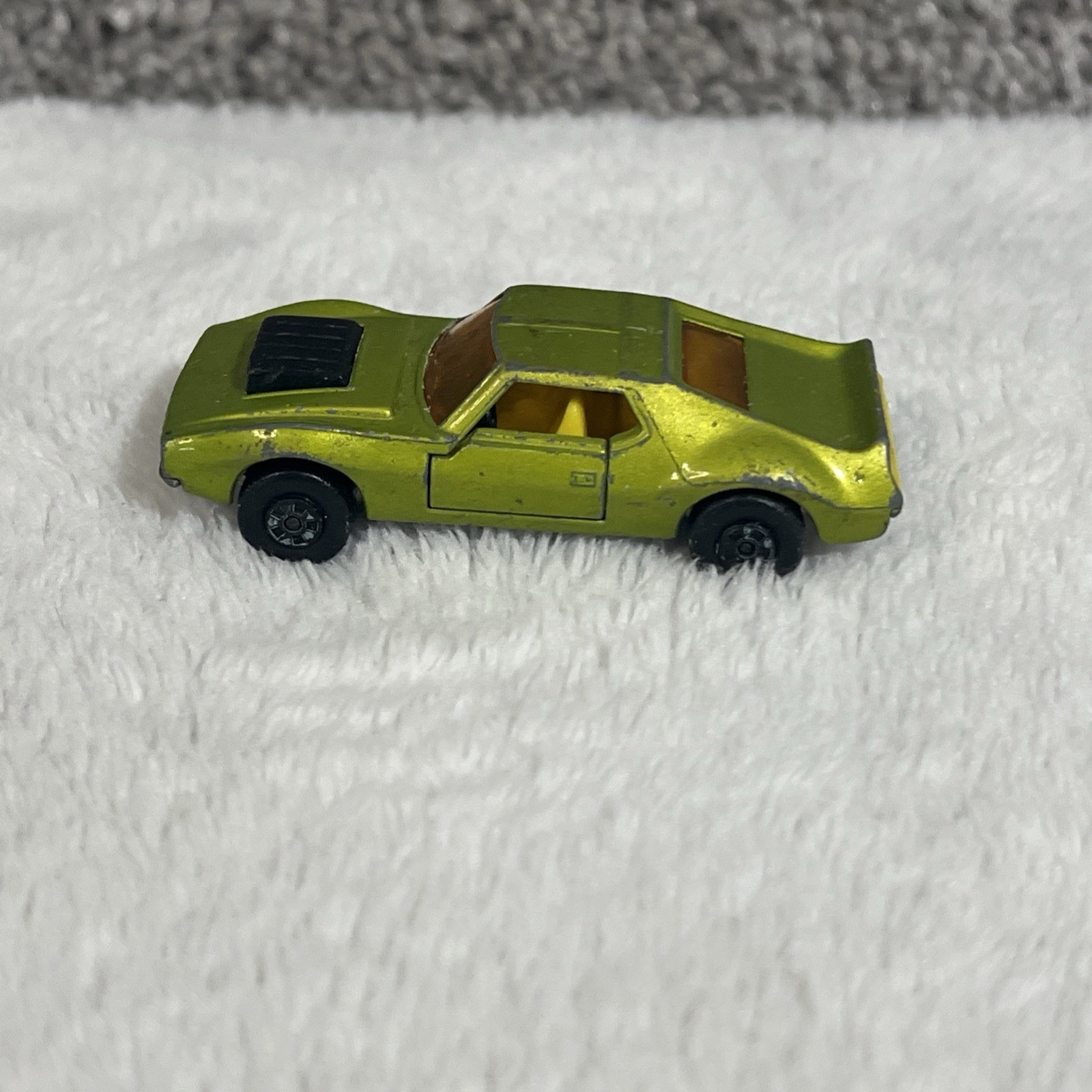 Vintage Matchbox Lesney No.9 AMX Javelin Superfast Lime Green 1972 Diecast Car