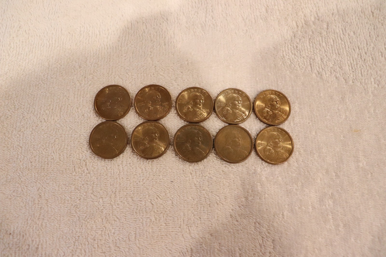 10 - 2000 P Sacagawea Native American Golden Dollar