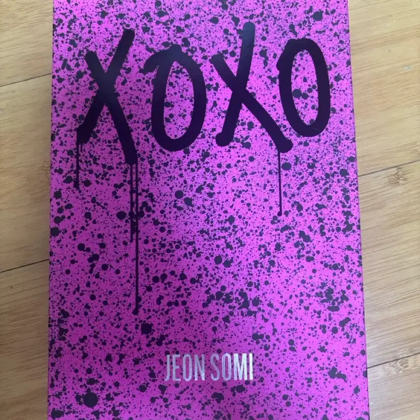 Sunmi XOXO Album - Pre-Owned, Complete Package