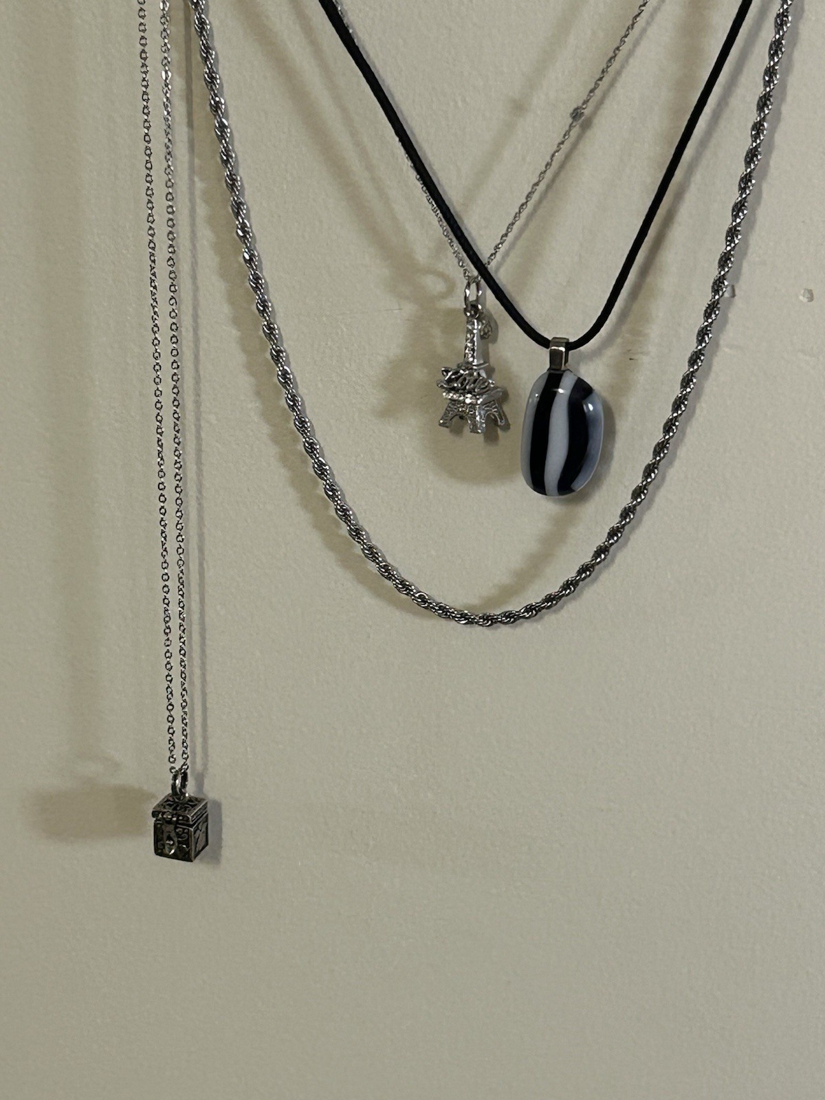 Jewelry Lot 4 Necklaces 1 Bracelet 925 And 18k GP