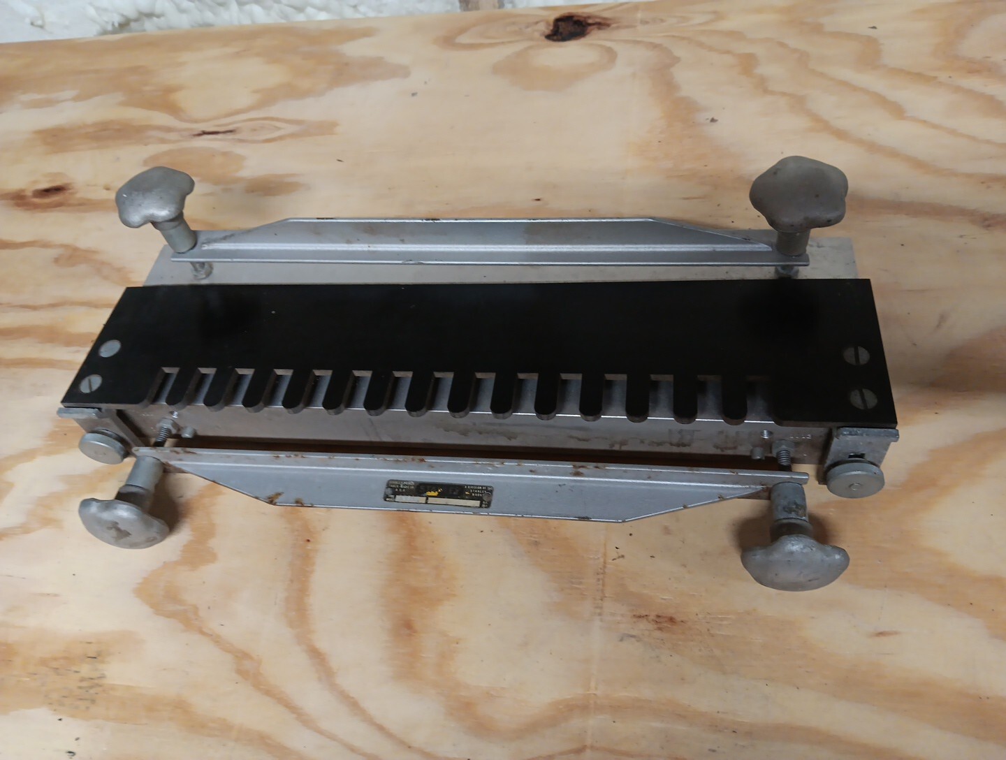 STANLEY type 82913 dove tail joint jig proto type 