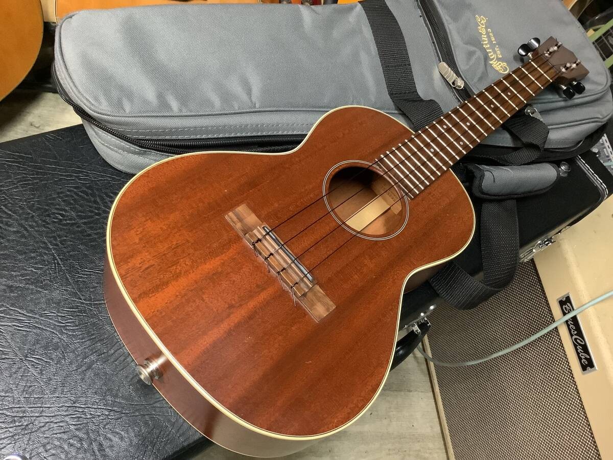 Martin Ukulele with a rich tone and great sound Precious Martin 2Tener Model