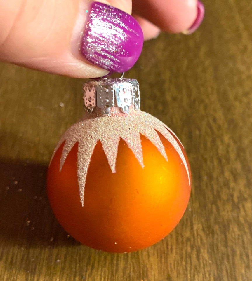 UT Unique Treasures Blown Glass Tiny Orange w Snow Christmas Ornament 1 1/4"