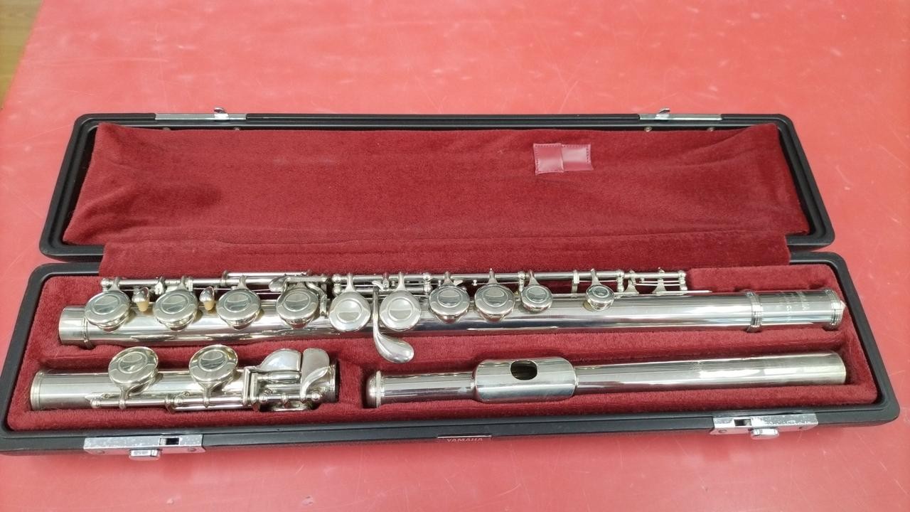 YAMAHA YFL-211 Flute