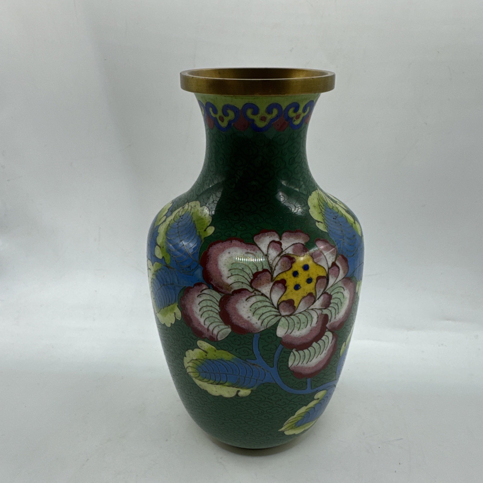 Vintage Chinese Cloisonne Enamel - Oriental Flower Decorated vase. Green. 16cm
