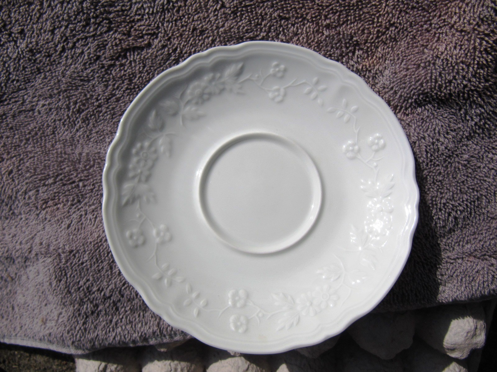 French LIMOGES Saucer CERALENE HAWTHORNE Raynaud China Set Faience Tea Cup 6.5"