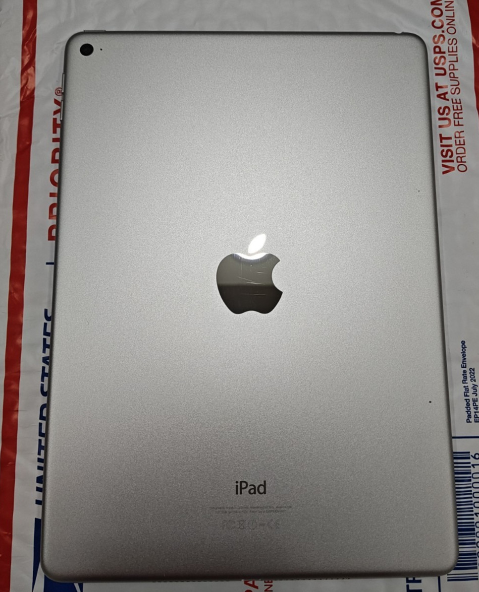 OEM Apple iPad Air 2 A1566 Back Housing Silver whit small Parts & Cameras