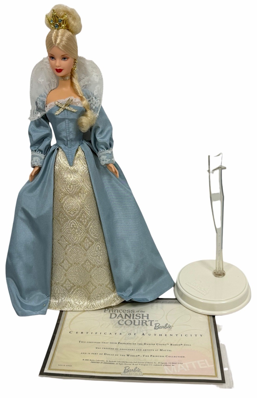 JUST UNBOXED Vintage 2002 Princess of Danish Court Barbie Doll COMPLETE #56216