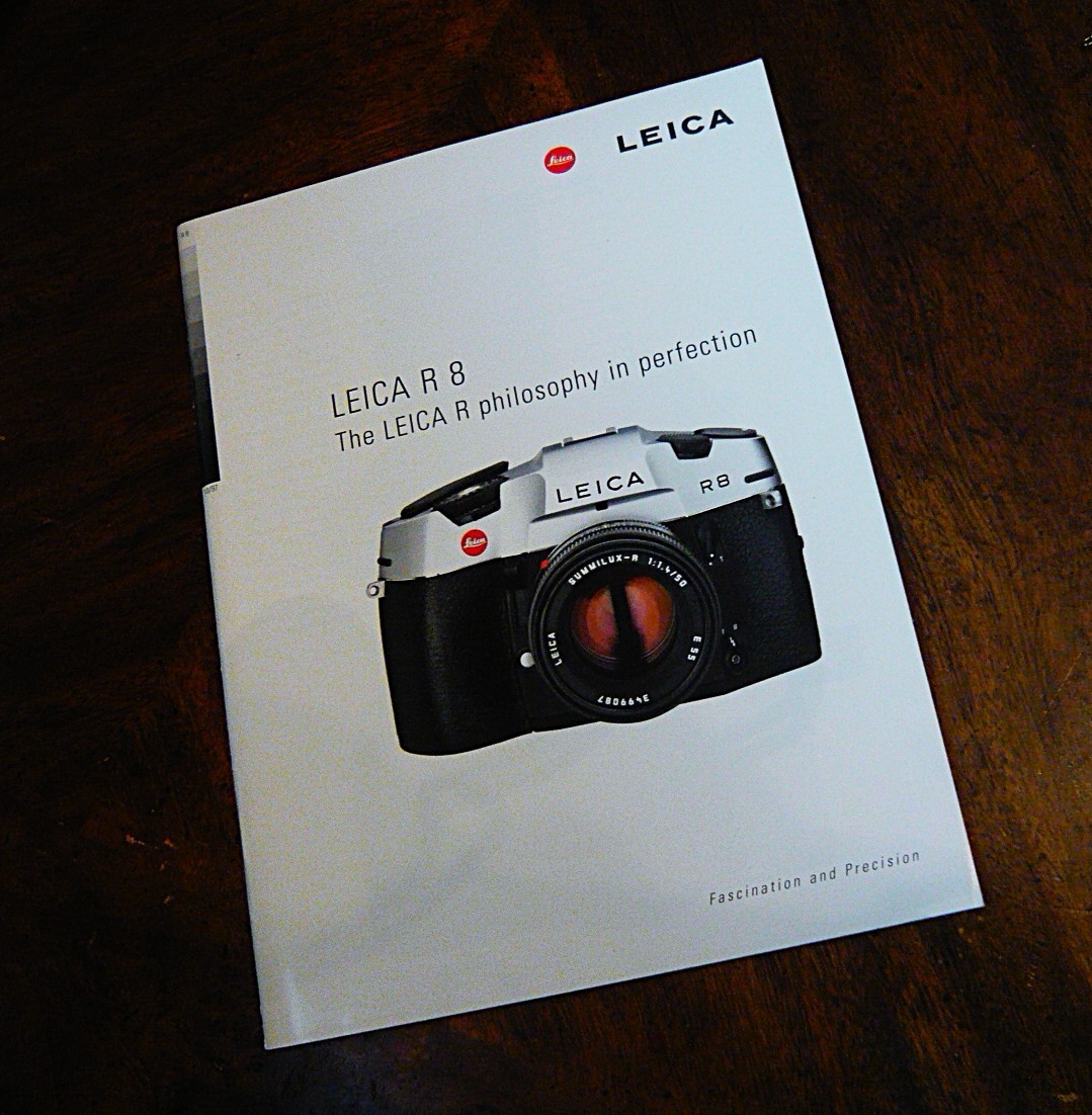 The Leica R8 Camera, Sales Brochure.  Genuine-Original. English 60 pages. Read!