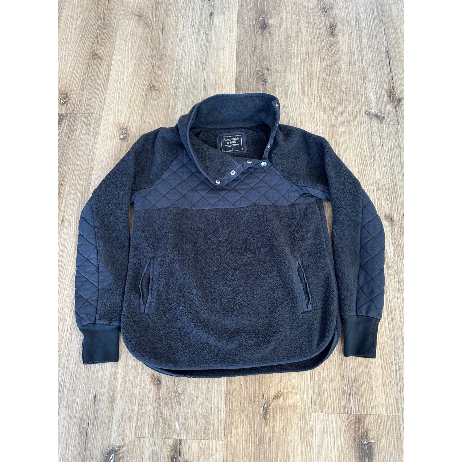 Abercrombie & Fitch Womens Black Quilted Fleece Snap Neck Fleece Pullover Small