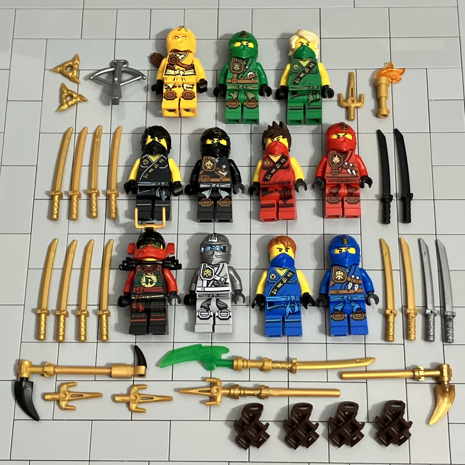 LEGO® Minifigure Lloyd Jungle Knee Pads Tournament 70749 Ninjago H2 3