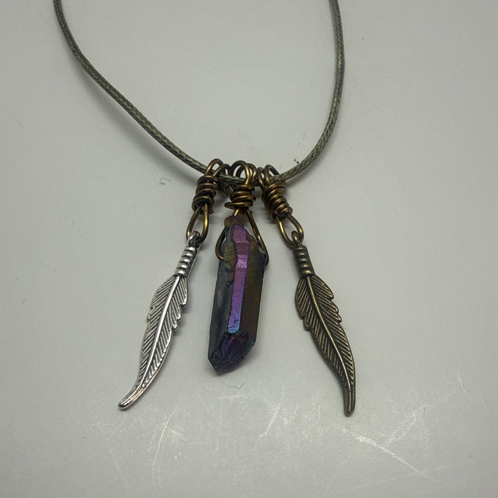 HAND WIRE WRAPPED RAINBOW AURA QUARTZ CRYSTAL W/silver&gold Tone FeatherNecklace