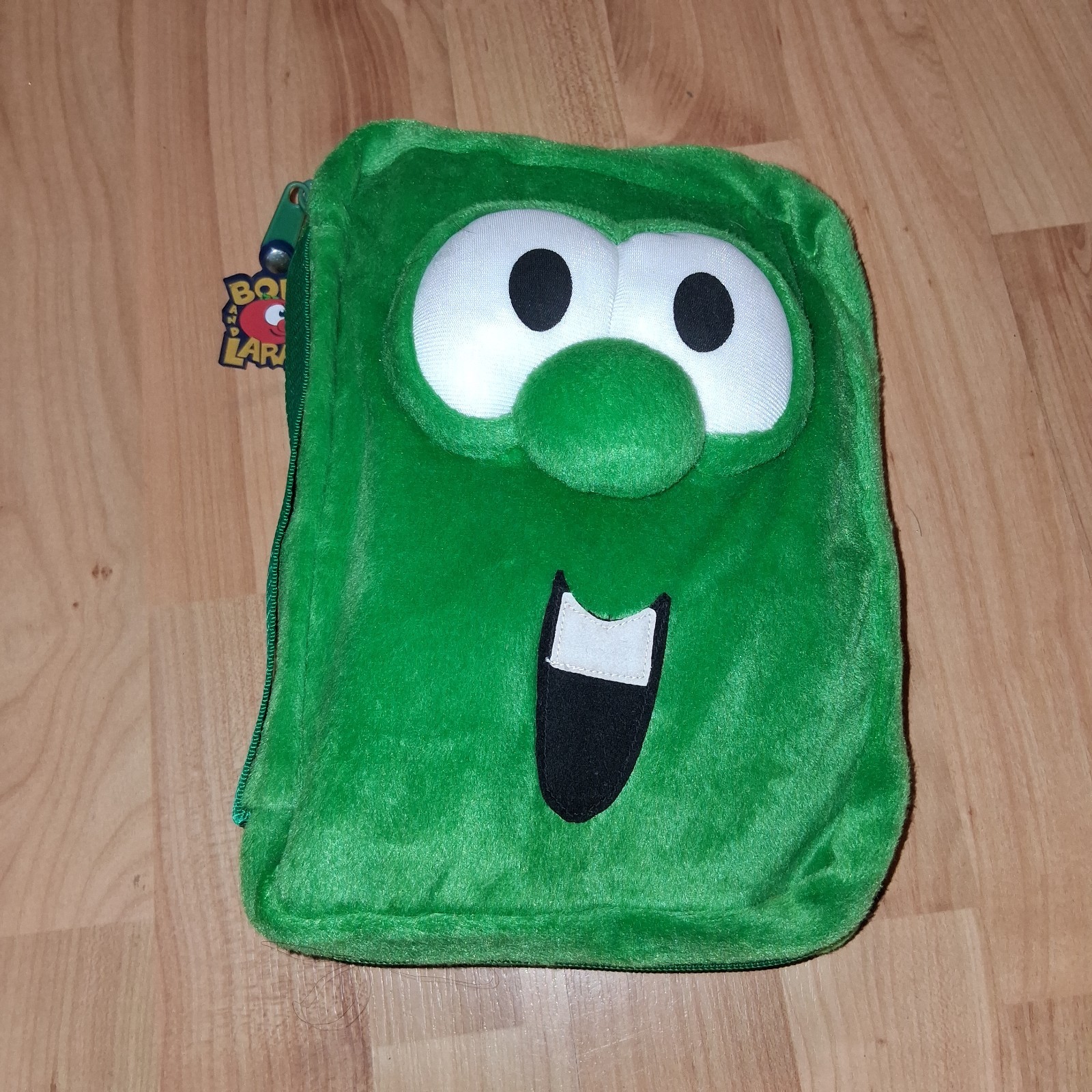 Vtg Veggie Tales Larry Green Plush Bible Book Cover Carrier Zonderkids 2004